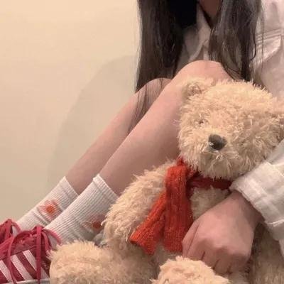 圆月迷离花